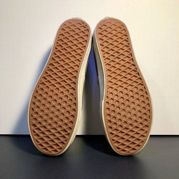 Unisex VANS Authentic Low Top Gray Lace Up Sneakers / Size US 6.5 M - US 8 W - Picture 8 of 10